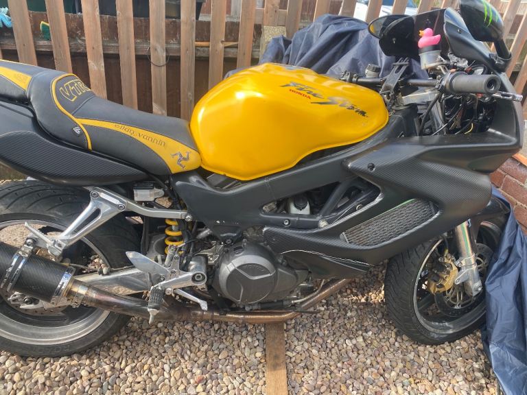 Honda, VTR, 1998, 996 (cc)