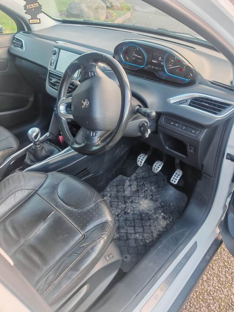 Peugeot, 2008, Hatchback, 2013, Manual, 1560 (cc), 5 doors