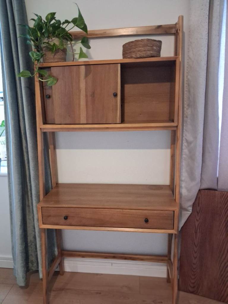 Beautiful desk in wood