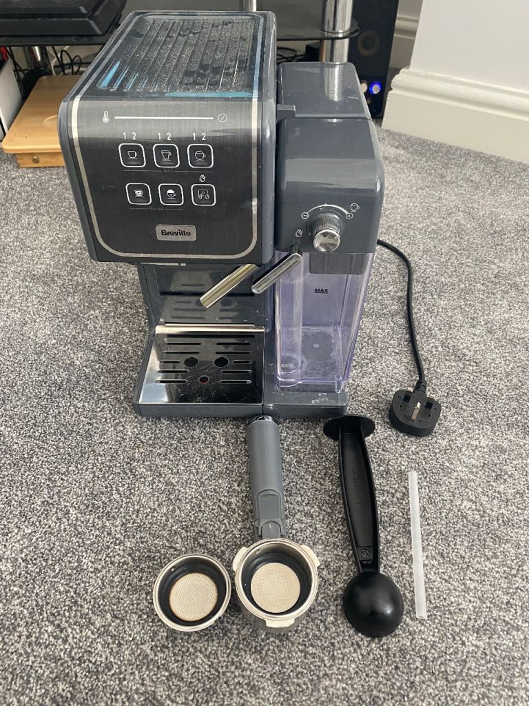 Breville Coffee Machine with Accessories – Good Condition