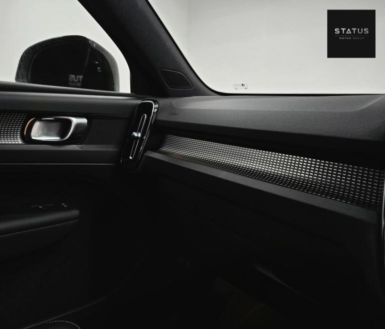 2019 Volvo XC40 2.0 T5 R DESIGN 5dr AWD Geartronic ESTATE PETROL Automatic