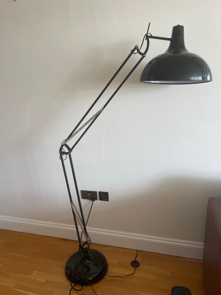 Large Black Adjustable Floor Lamp – Good Condition