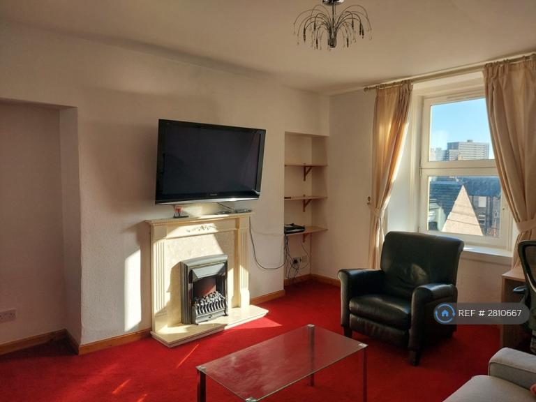 2 bedroom flat in Stafford Street, Aberdeen, AB25 (2 bed) (#2810667)