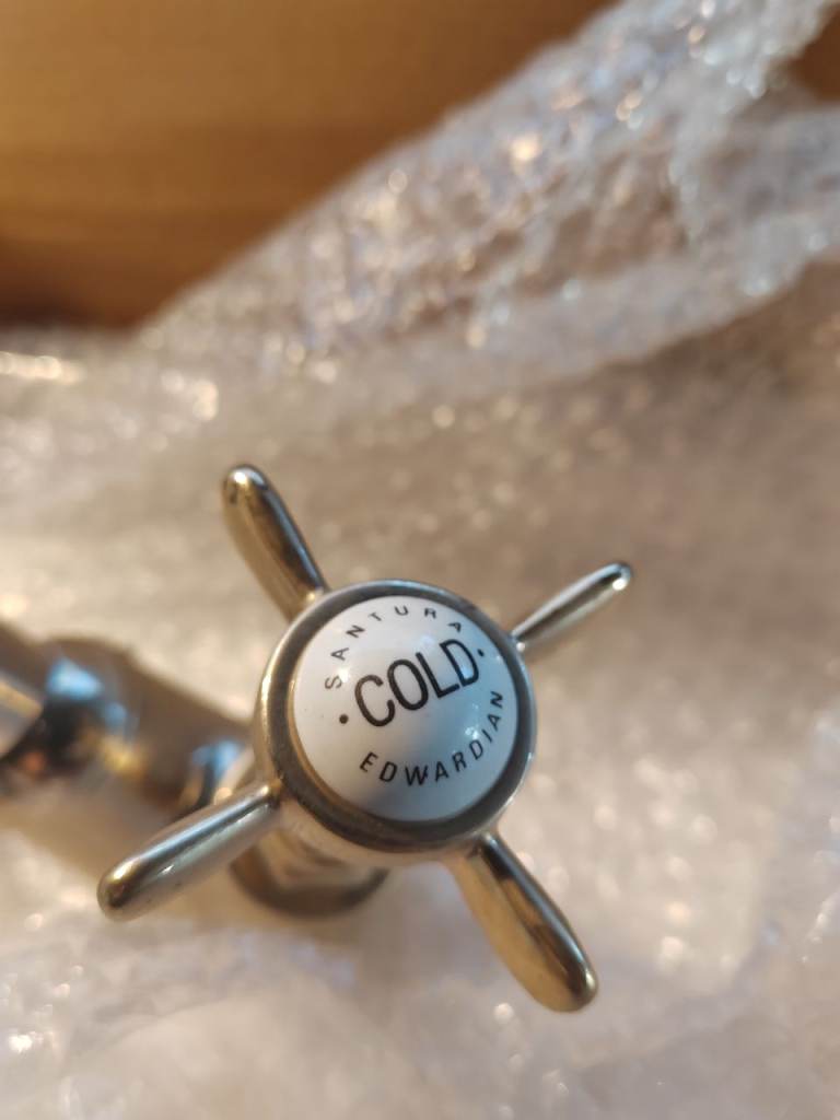 Santura Edwardian kitchen mono tap 