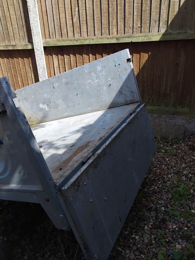 Small car trailer