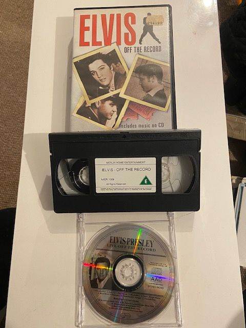Elvis VHS Cassette & CD 'Off The Record' *EX*