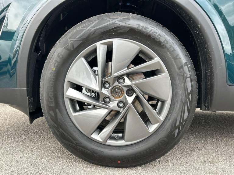 2025 Nissan Qashqai 1.3 DiG-T MH Acenta Premium 5dr HATCHBACK PETROL Manual