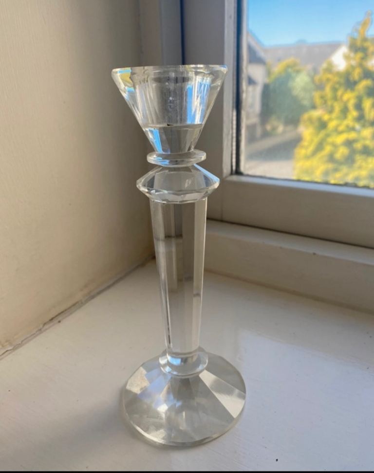Elegant crystal candlestick – 18cm