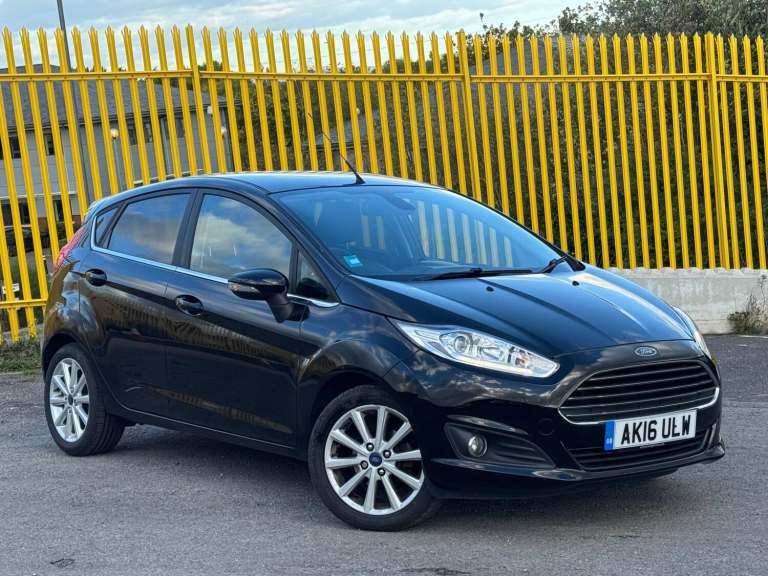 2016 Ford Fiesta 1.0T EcoBoost Titanium Euro 6 (s/s) 5dr HATCHBACK Petrol Manual