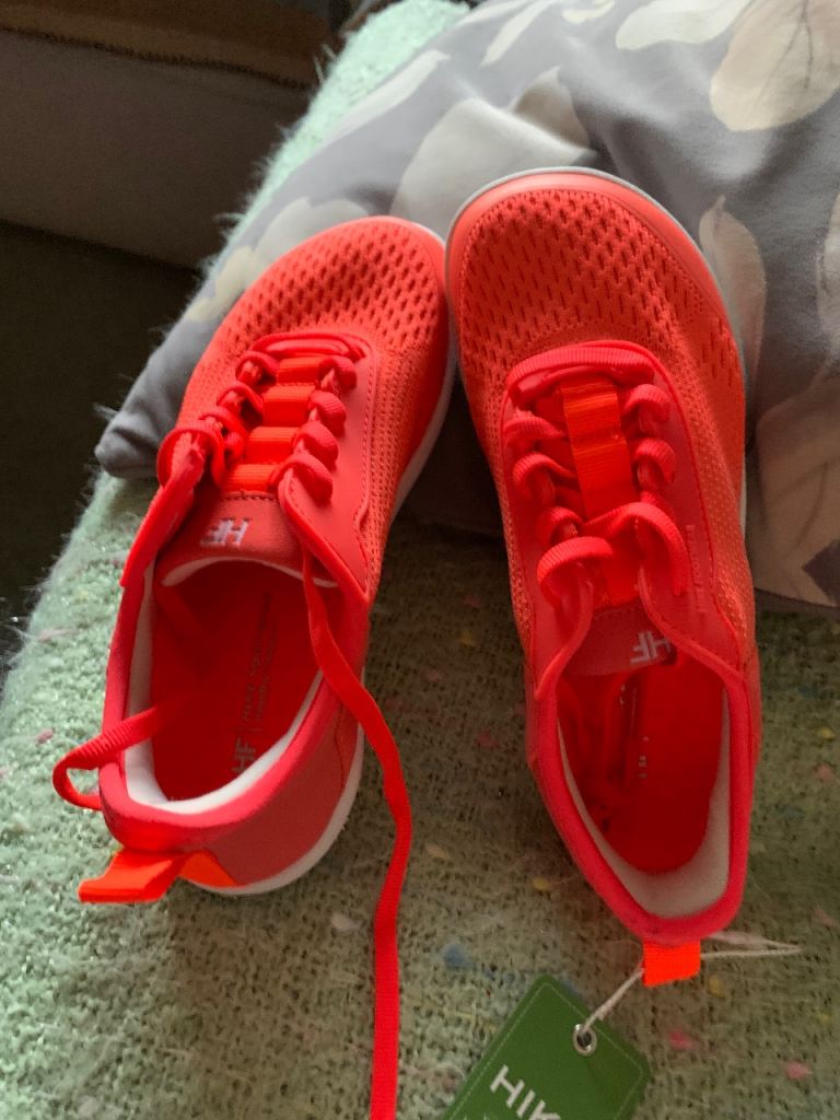 Hike trainers