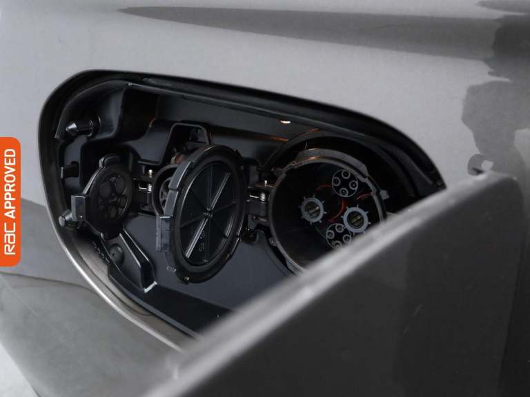 2019 Mitsubishi Outlander 2.4h TwinMotor 13.8kWh Juro SUV 5dr Petrol Plug-in Hybrid CVT 4WD Euro ...