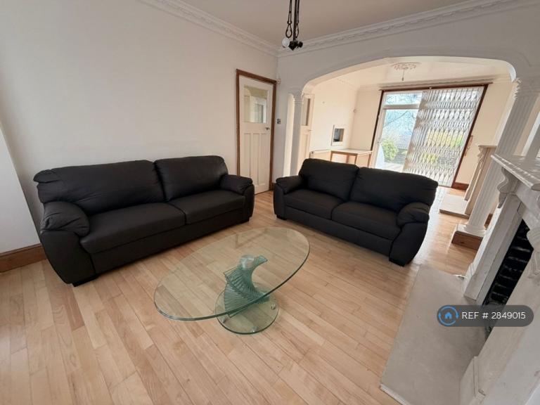 4 bedroom house in Leigham Court Road, London, SW16 (4 bed) (#2849015)