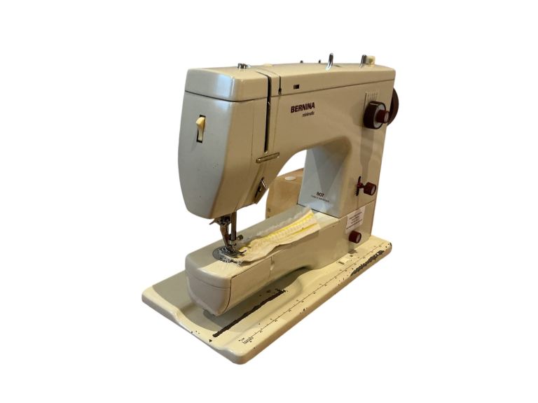 Bernina Minimatic 807 Swiss Made Sewing Machine - SERVICED WITH WARRANTY - UK DELIVERY AVAILABLE