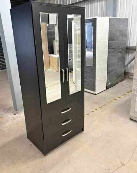 🌹🏘️**Wardrobe for sale near me, Wardrobe, Free Delivery,2 or 8 door Wardrobe,*COD''