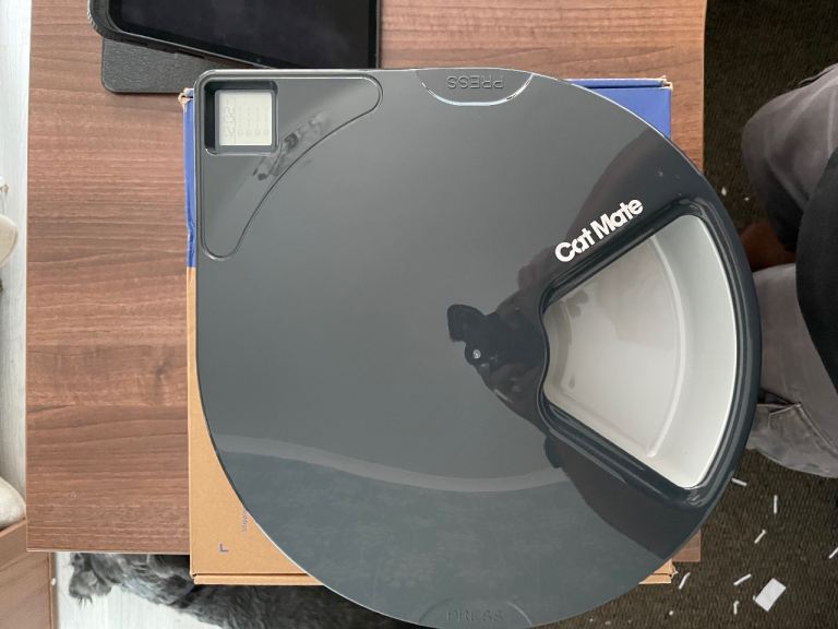 Cat Mate C500 Automatic 5 Meal Pet Feeder with Timer for Cats & Small Dogs.