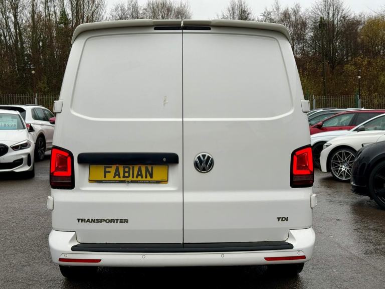 2014 VW Transporter Trendline Crew Van 5 Seat LWB *Day Van - Victron Solar -Bed*