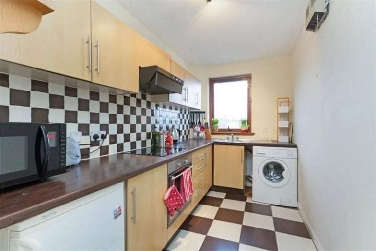 One double room in Edinburgh near Napier University 