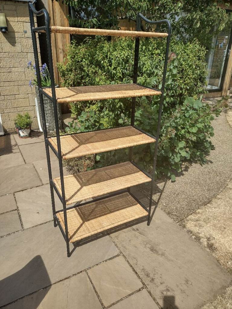Free Shelving unit 