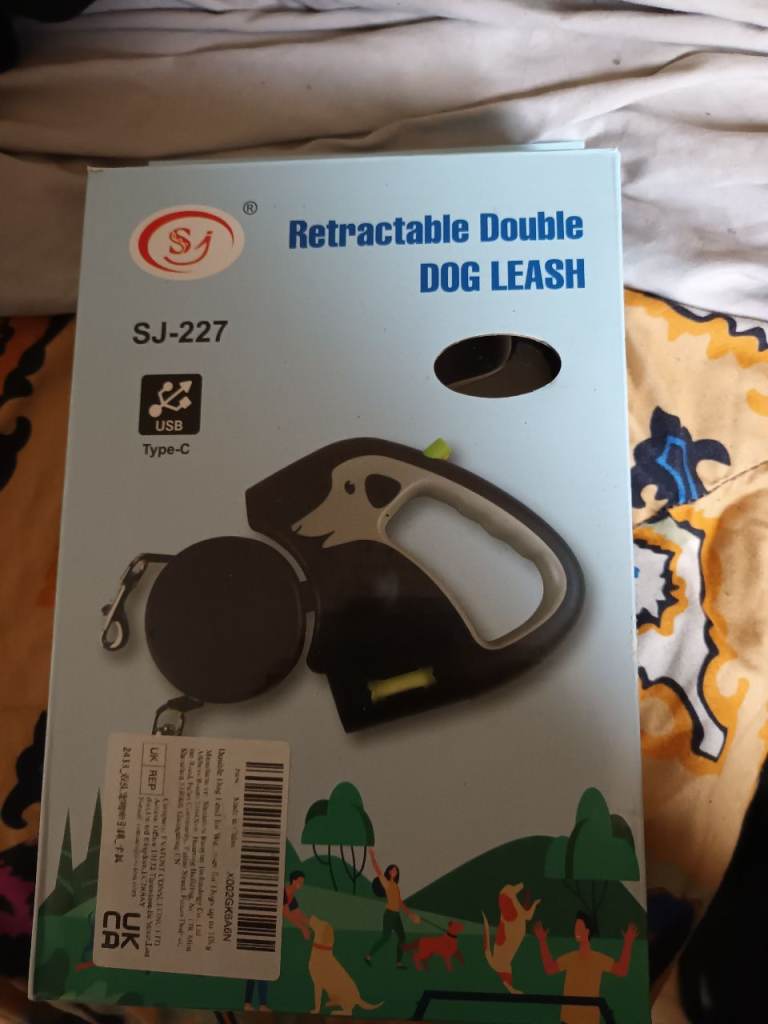 brand new double dog lead off amazon. £10 only pickup. local NE4 6ux
