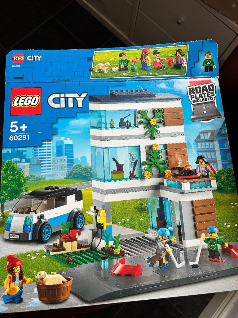 Lego City 60291 Family House