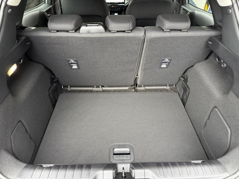 2025 Ford Puma 1.0 EcoBoost Hybrid mHEV Titanium, UNDER 350 MILES, MAY 2028 FORD WARRANTY, HATCHB...