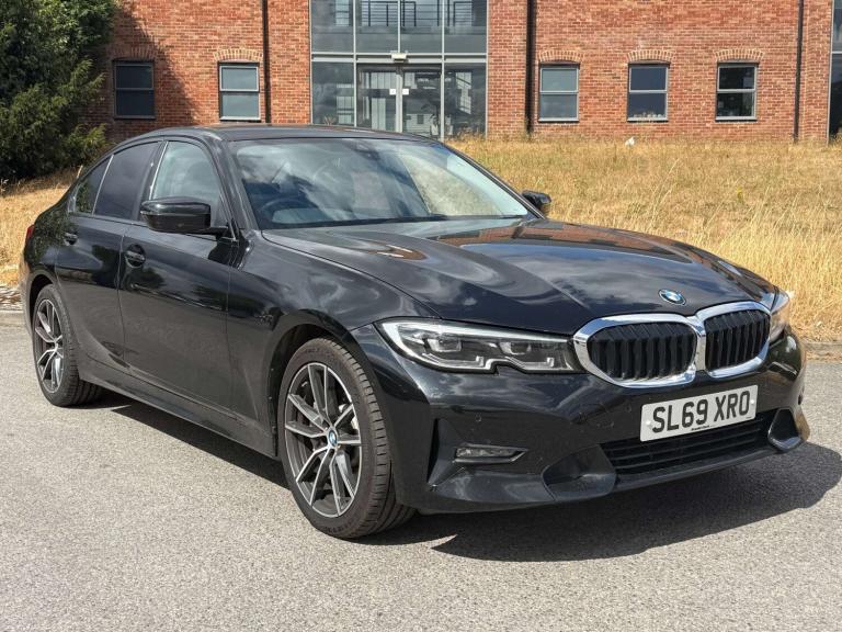 2019 BMW 3 Series 2.0 330e Sport Professional Auto 4dr Saloon Hybrid Automatic