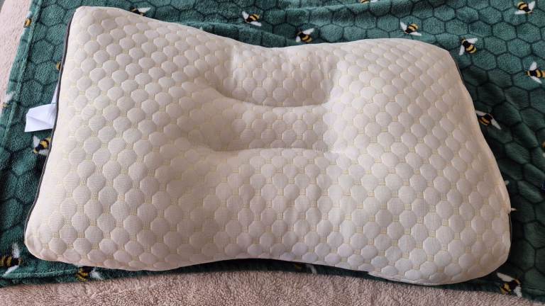 image for Tried for about 30 mins covered in 2 pillowcases but wasn't right for me