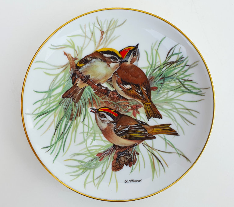 World Wildlife Fund; Crested Finches Decorative Wall Plaque by Ursula Band 1986