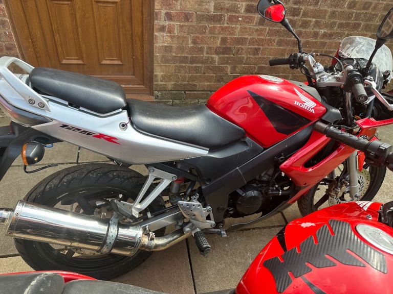 Honda CBR 125 parts LEICESTER BIKE BREAKERS 
