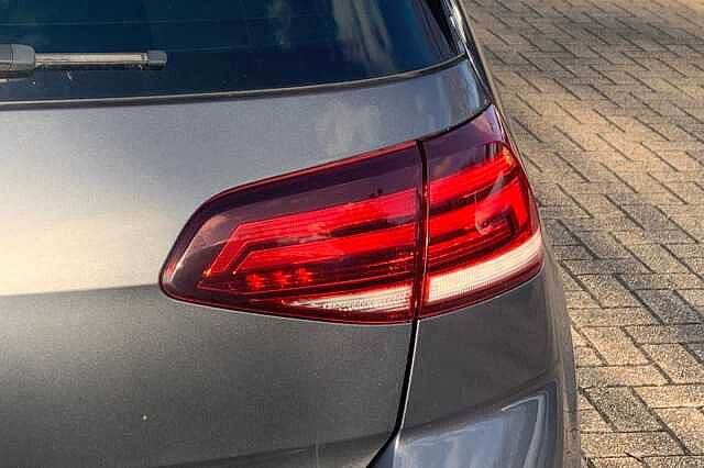 2018 Volkswagen Golf 2.0 TDI R-Line 5dr Hatchback Diesel Manual