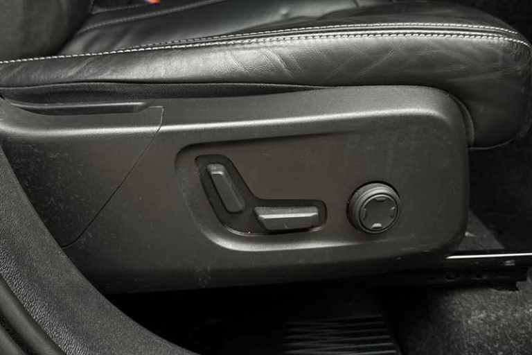 2021 Volvo XC40 1.5 T5 Recharge PHEV R DESIGN Pro 5dr Auto ESTATE PETROL/ELECTRIC Automatic