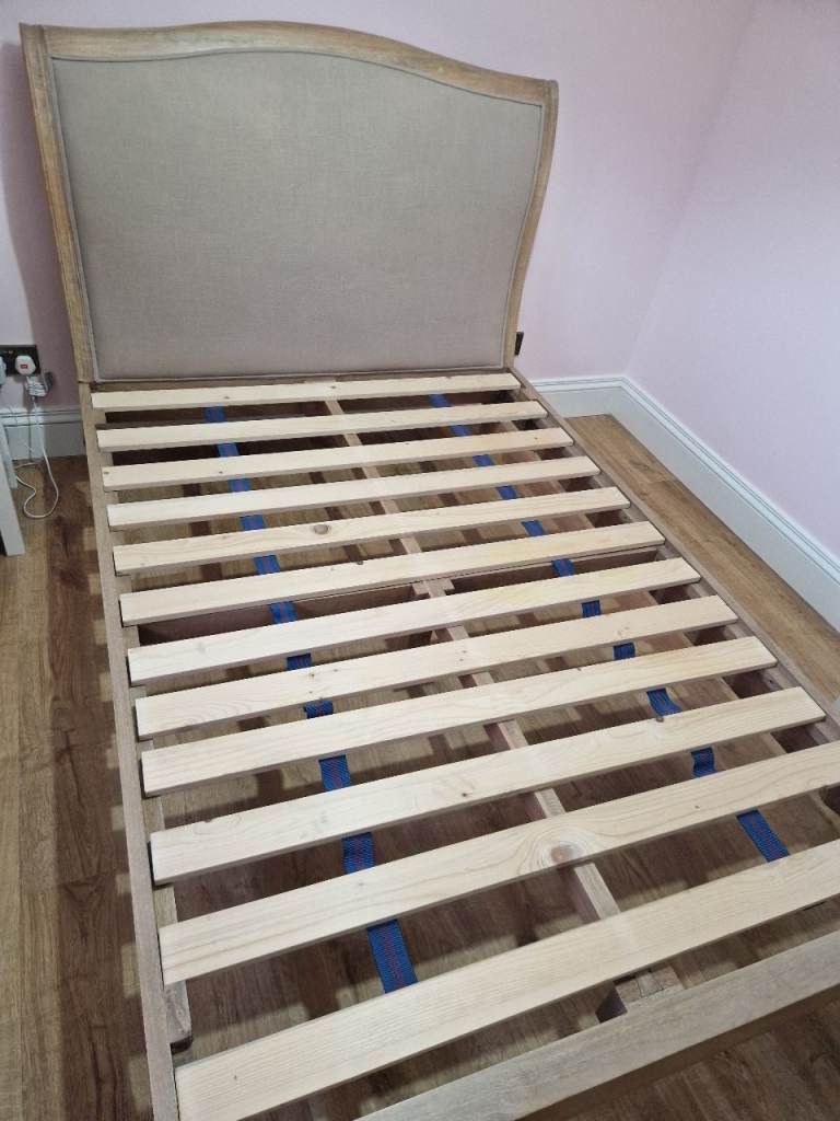 Amelie Upholstered Bedstead 4FT6 Double Bed