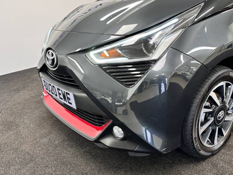 2020 Toyota AYGO 1.0 VVT-i X-TREND FUNROOF X-SHIFT AUTO FIVE DOOR 70 BHP Hatchback Petrol Automatic