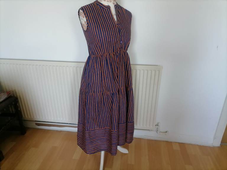 KUSVAA Ethnic Hand Printed Cotton Dress. Ex Cond. Size : S 