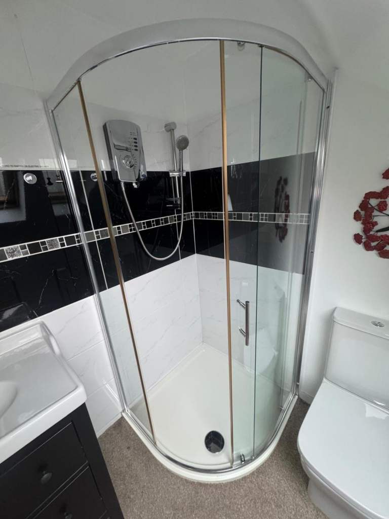 900mm Quadrant Shower Enclosure 