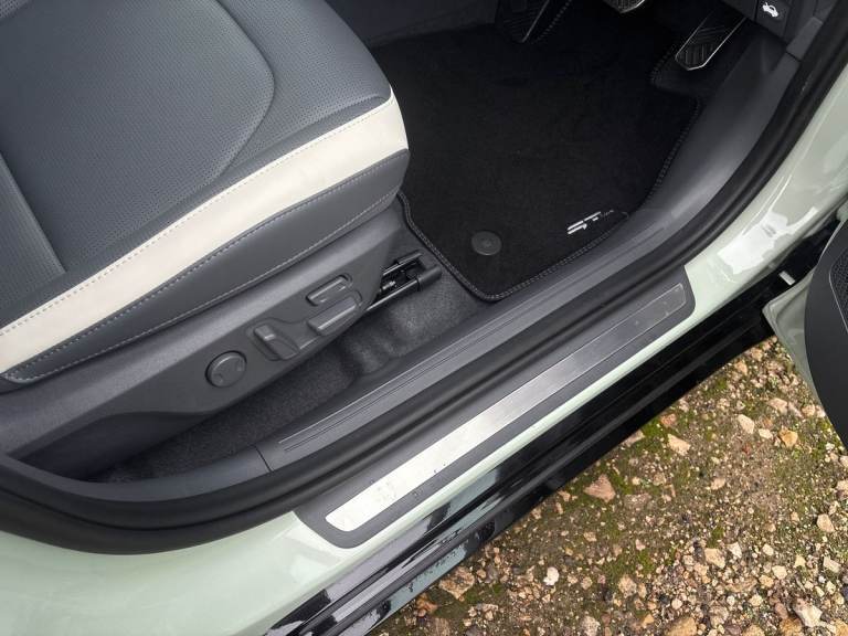 2025 Kia EV3 148kW GT-Line S 81.4kWh 5dr Auto Estate ELECTRIC Automatic