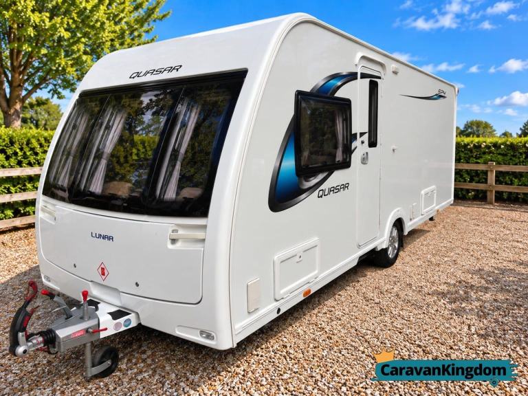 Lunar QUASAR 574 - 2017 - 4 BERTH - ISLAND BED - MOTOR MOVER - LOTS EXTRAS - VGC