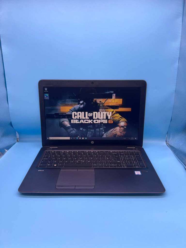 HP ZBook 15u G3 – Intel i5 – 8GB RAM – 256GB SSD – AMD Pro Graphics