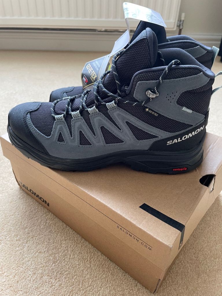New in box Salomon X Ward GTX hiking boots, size 7 (small fitting)