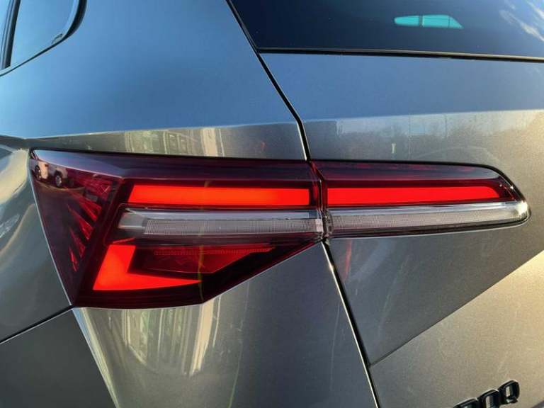 2023 Skoda Karoq 2.0 TDI [150] Sportline 4x4 5dr DSG Automatic SUV Diesel Automatic