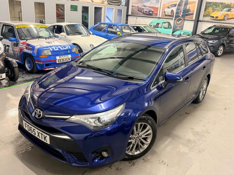 2015 Toyota Avensis 2.0D Business Edition 5dr ESTATE DIESEL Manual
