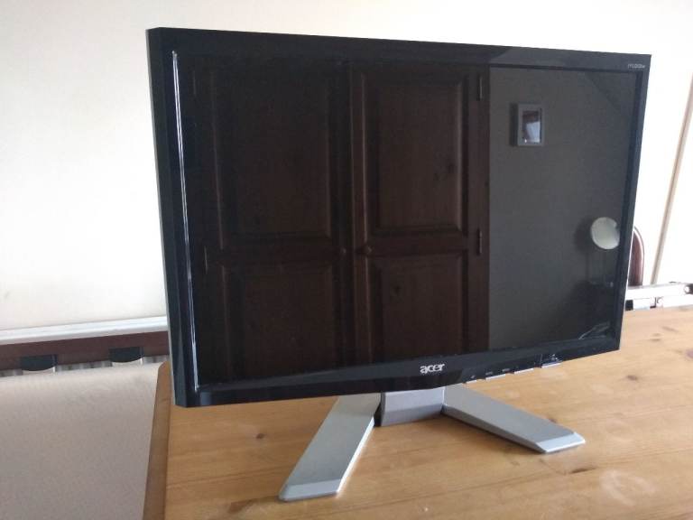 19 inch Acer LCD monitor