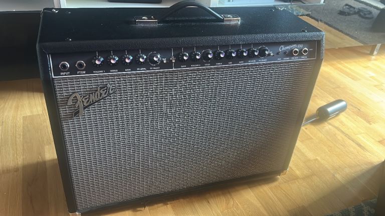 Fender Champion 100 100W 2x12 Guitar Amp – Good Condition