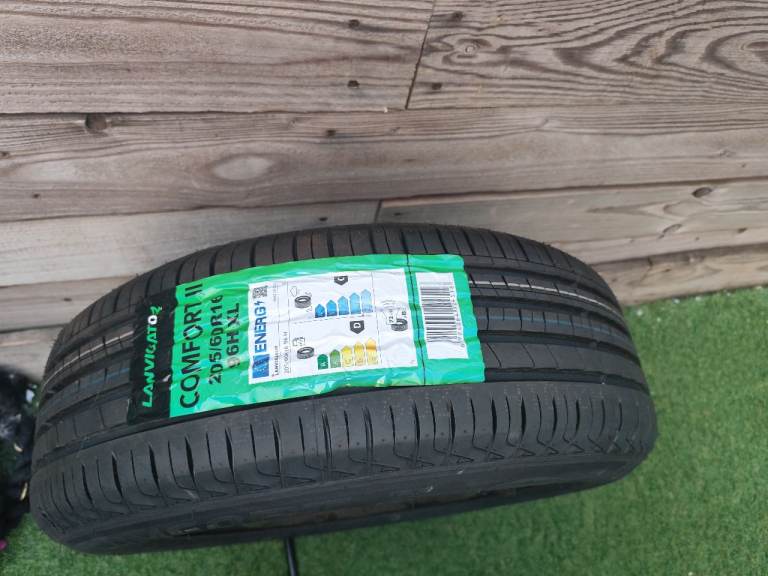 Vauxhall  Combo 70Reg Rim and New Tyre.