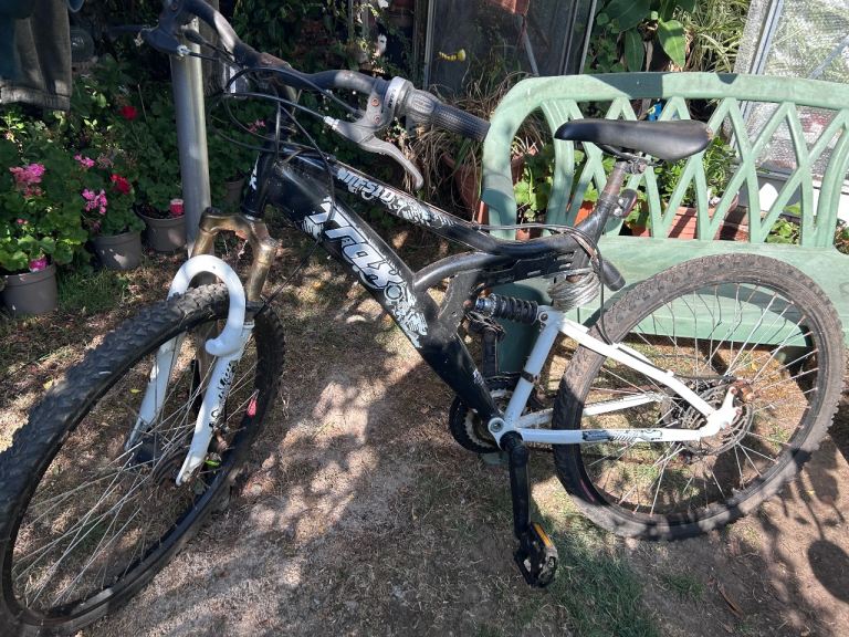 Mountain bike 