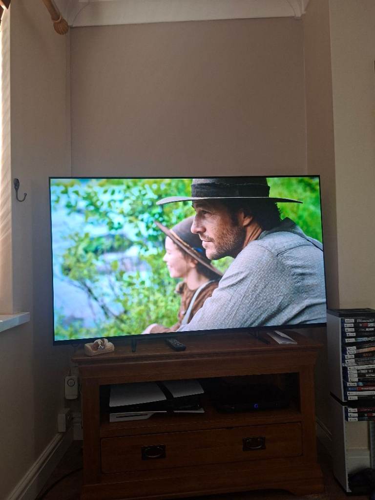 Large Flat Screen TV - Good Condition