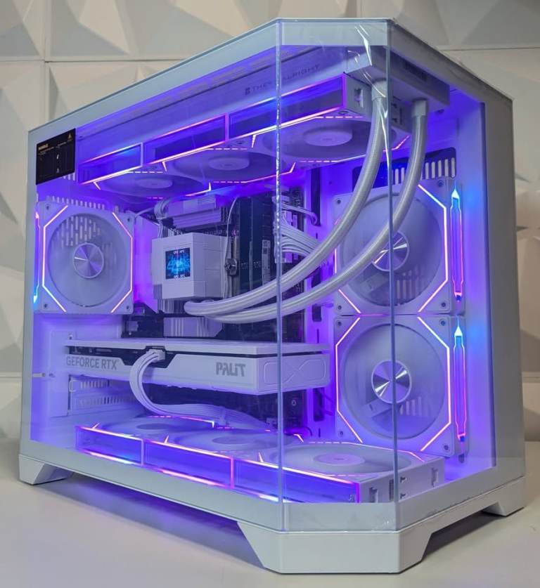 Intel Core Ultra 7 265 RTX 5070 32GB DDR5 Gaming PC | in Romford ...