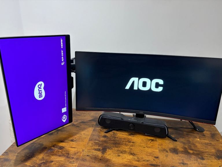 4x Computer Monitors Bundle + Free Standing Desk – AOC Curved Ultrawide / BenQ x2 / Dell