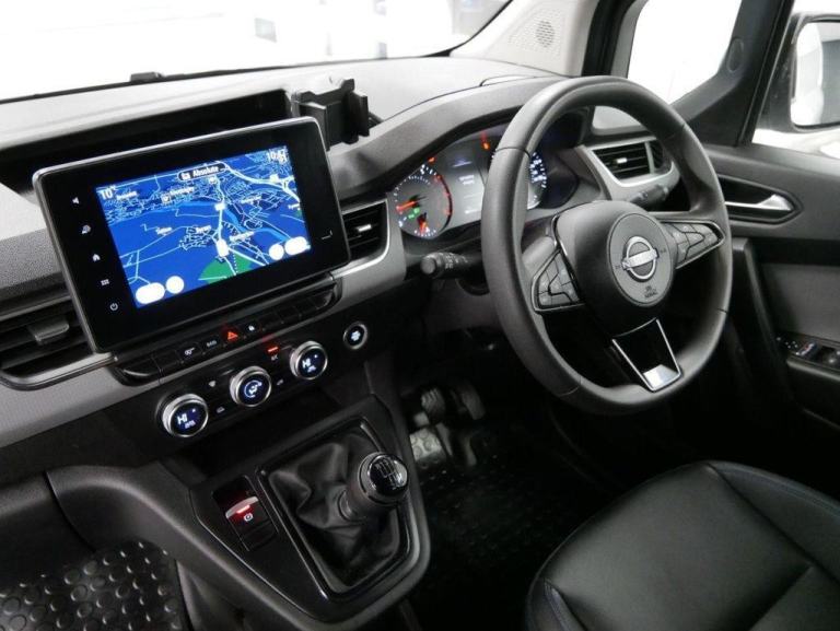 73 NISSAN TOWNSTAR 1.3 TCE 130 BHP L2 LONG TEKNA 6 DR ( LEATHER TRIM + AIR CON )