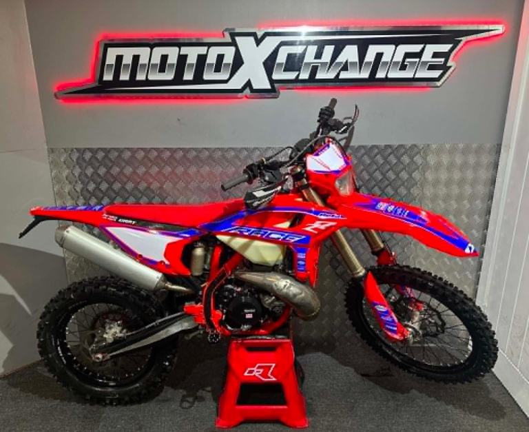 2025 BETA 300 RR ...ROAD REGISTERED........£6495.....MOTO X CHANGE